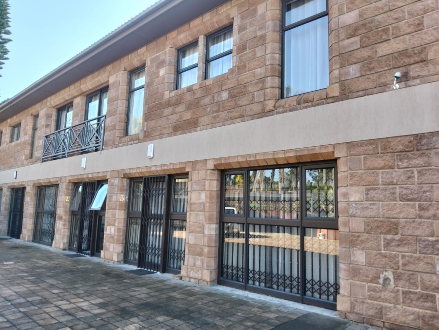To Let 1 Bedroom Property for Rent in Myezo Park Eastern Cape